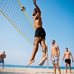 How an Ankle Surgeon in Miami Treats Sports Injuries Without Major Surgery